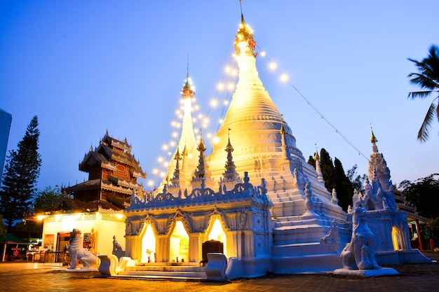 Tempel Wat Phra That Doi Kong Mu bei Mae Hong Son, Thailand.