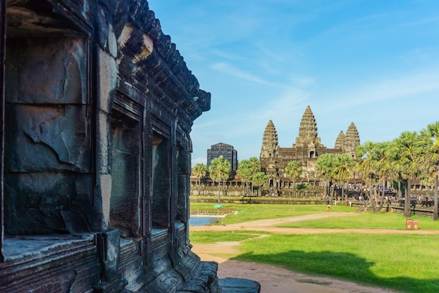 Templo antigo, angkor, wat, através, a, lago, Siem, colha, cambodia