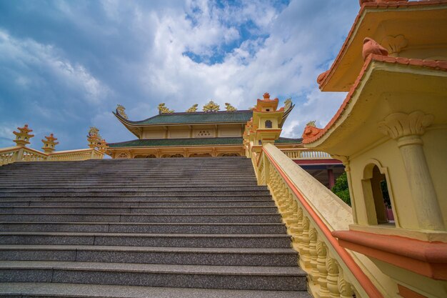 Templo Budista no Vietnã Dai Tong Lam Bela arquitetura templo presbitério Dai Tong Lam