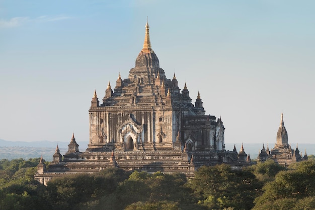 Ese templo Byin Nyu en Bagan