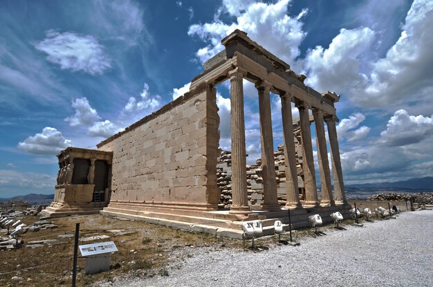 Templo Cariátide en la Acrópolis Atenas Grecia