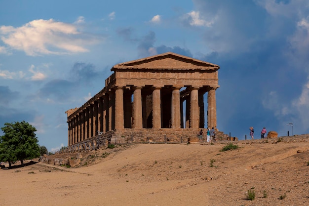 El Templo de la Concordia es un antiguo templo griego en Agrigento en Sicilia Italia