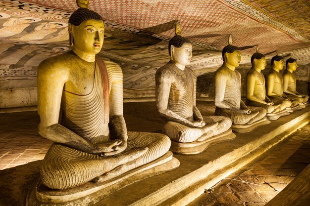 Templo de la Cueva Dorada de Dambulla