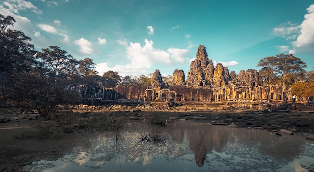 Templo de Angkor Wat. Arquitetura antiga