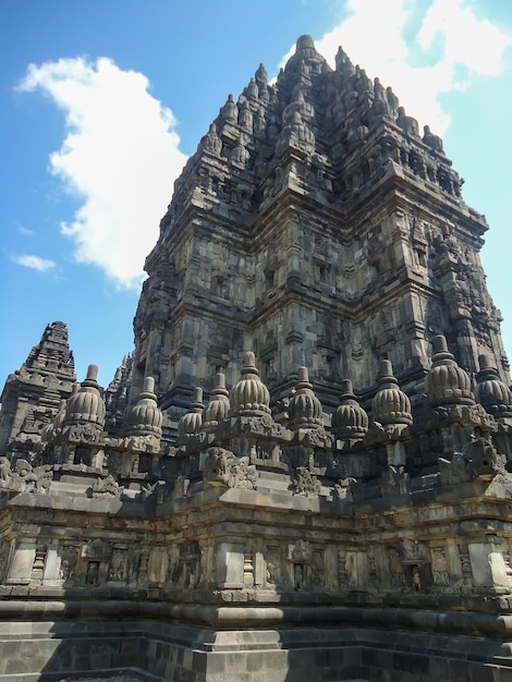 Templo de Candi Prambanan perto de Yogyakarta na ilha de Java Indonésia