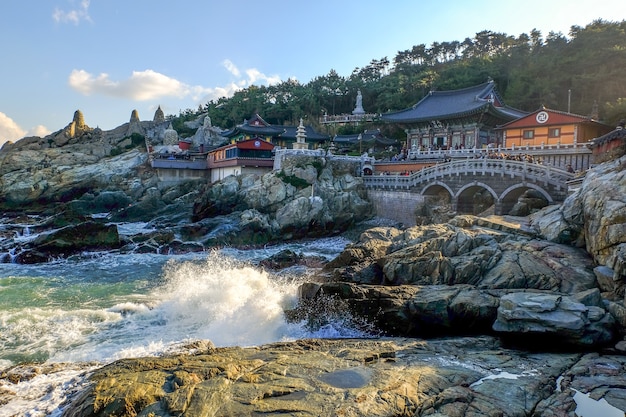 Templo de haedong yonggungsa em busan