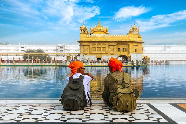 El Templo Dorado también conocido como Sri Harmandir Sahib morada de Dios