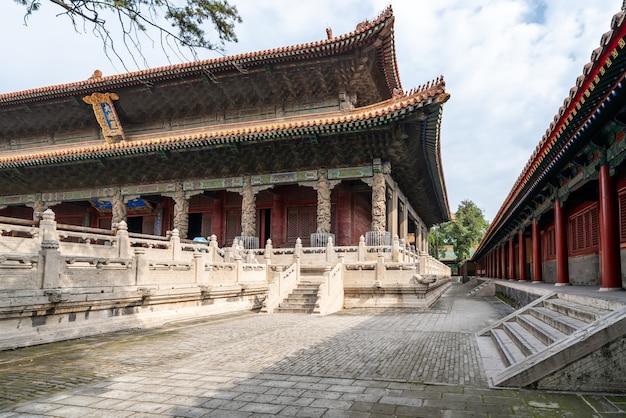 Templo e cemitério de qufu confúcio na china - patrimônio mundial da unesco