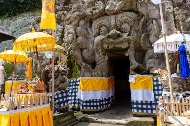 Templo de Goa Gajah en Bali Indonesia