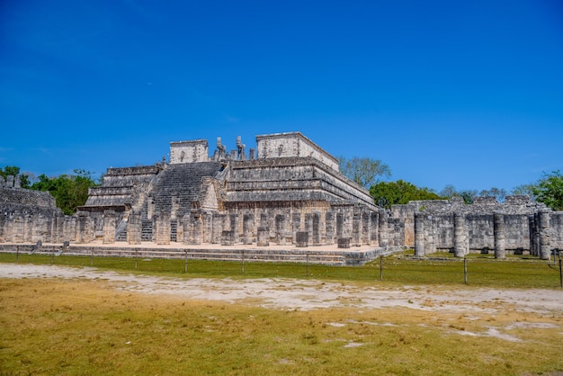 Templo de los Guerreros en Chichén Itzá Quintana Roo México ruinas mayas cerca de Cancún
