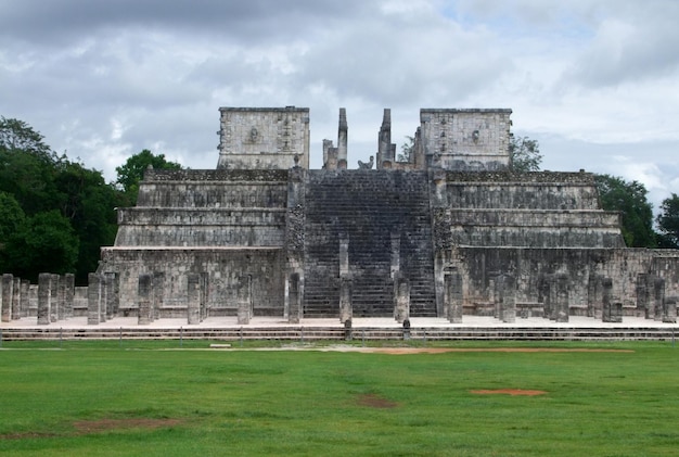 El Templo de los Guerreros en Chichen Itza