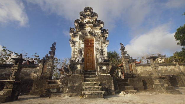 Templo hindu baliindonésia templo hindu balinês antigo arquitetura hindu arquitetura de bali antiga