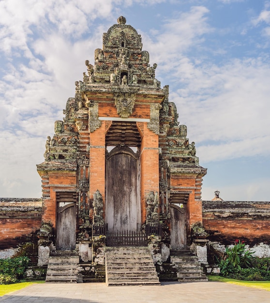 Templo hindú balinés tradicional Taman Ayun en Mengwi. Bali, Indonesia