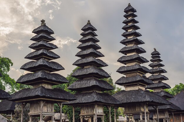 Templo hindú balinés tradicional Taman Ayun en Mengwi. Bali, Indonesia