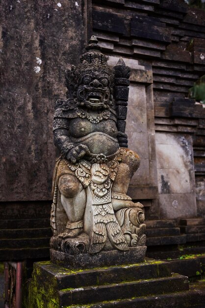 Templo hindú tradicional en la isla de Bali Indonesia