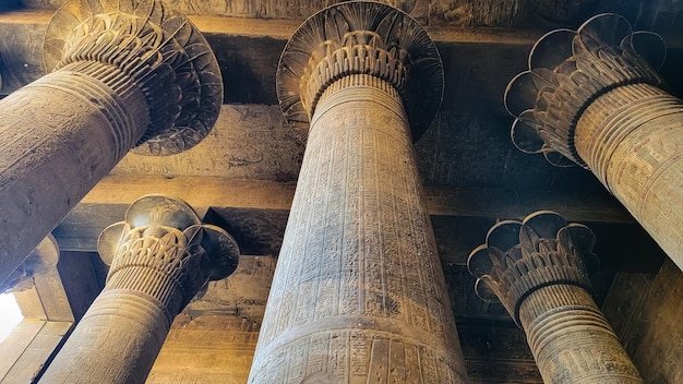 Templo de Khnum El templo de Esna dedicado al dios Khnum Egipto