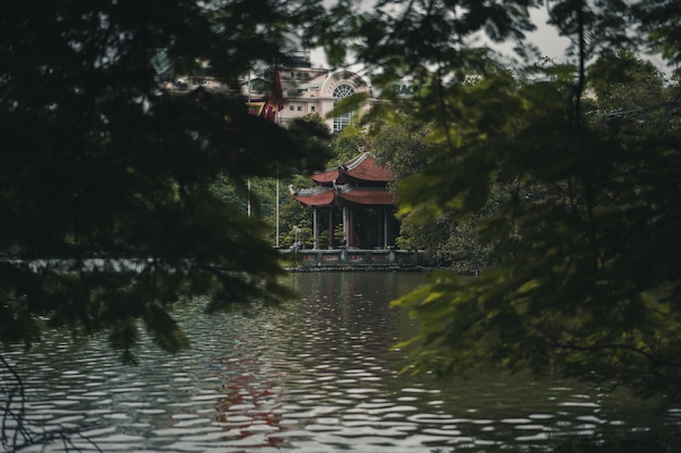 Templo, ligado, um, lago, em, hanoi, vietnã