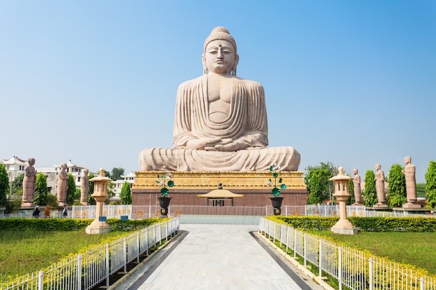 Foto templo de mahabodhi, bodhgaya