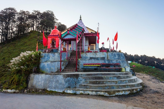 Templo Mahakali em Jalori passe Índia