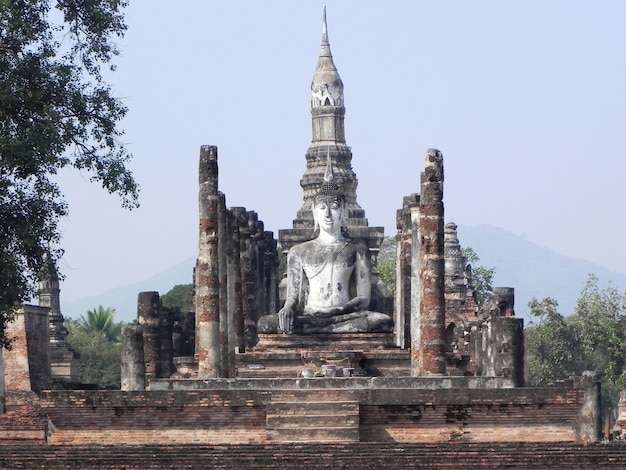 Templo Mahathat Sukhothai Tailândia O maior e mais importante templo do império