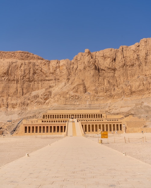 Templo mortuário de Hatshepsut no Egito