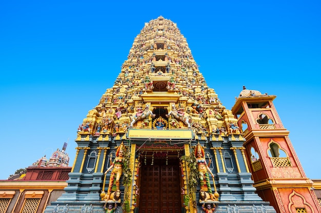 Templo Muthumariamman o Arulmigu Sri Muthumari Amman Kovil es un templo hindú dedicado a la diosa Mariamman en Matale, Sri Lanka