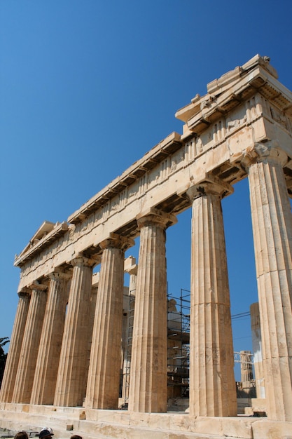 Foto templo del partenón en la colina de la acrópolis en atenas grecia