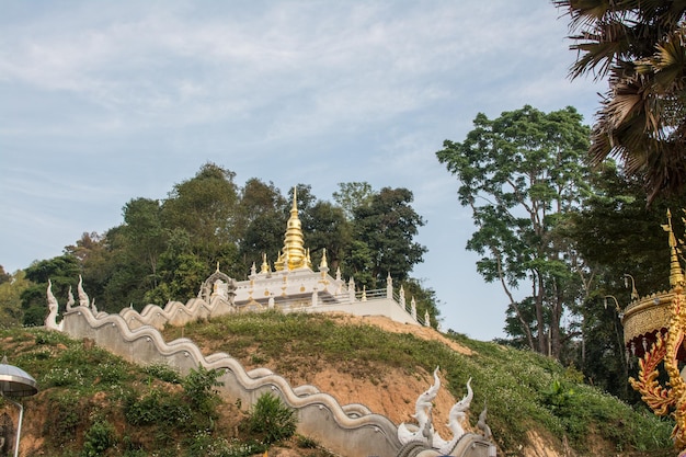 Templo en el pueblo de Pang hai Chiang mai Tailandia