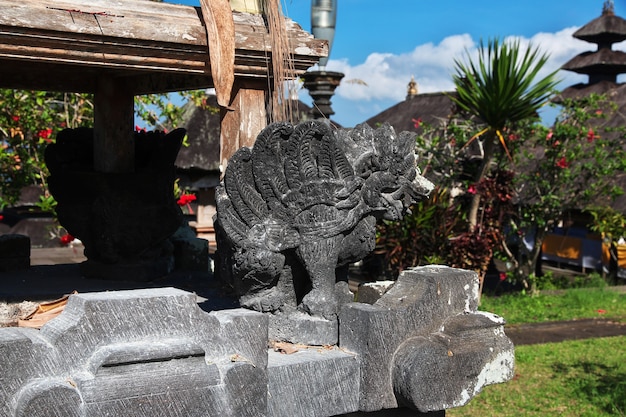 Templo de Pura Besakih en la isla de Bali, Indonesia