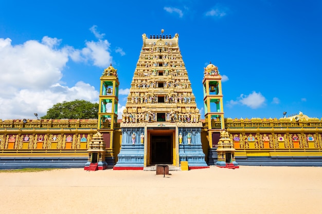 Templo de Vallipuram Alvar Vishnu