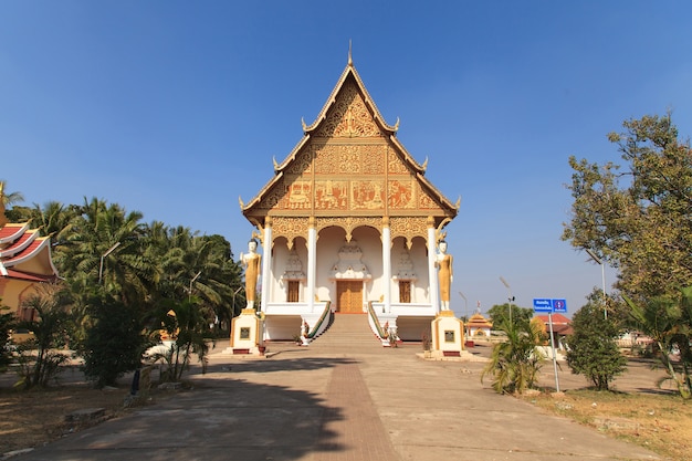 Templo en Vientiane, Laos