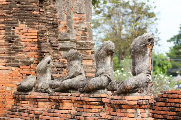 Templo de Wat Chaiwatthanaram en el parque histórico de Ayutthaya, Tailandia.