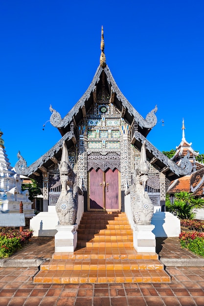 Templo Wat Chedi Luang en Chiang Mai en Tailandia