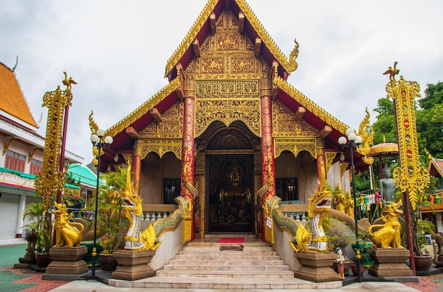 Templo de Wat Klang Wiang en Chiang Rai, Tailandia