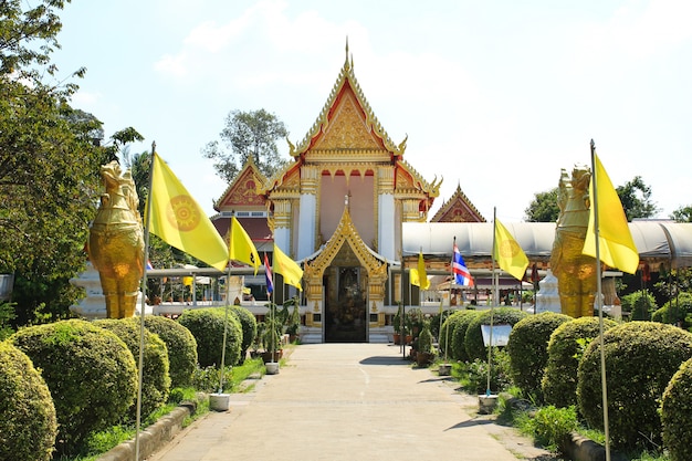 Templo de Wat Phai Lom en Koh Kret, Nonthaburi, Tailandia.