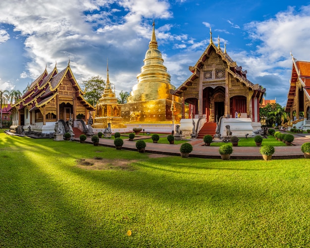 Templo de Wat Phra Sing en la provincia de Chiang Mai, Tailandia
