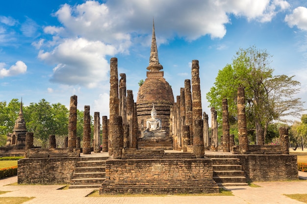 Templo wat sa si no parque histórico de sukhothai, tailândia