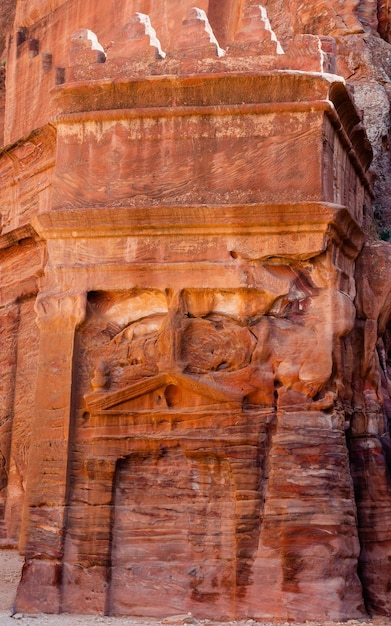 Templos y tumbas en la arquitectura antigua de la ciudad de Petra Jordan