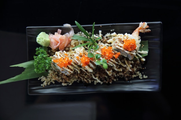 Tempura camarão maki sushi