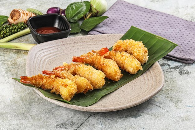 Tempura de camarón con salsa picante
