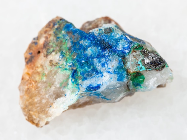 Tennantite cristal verde Tirolita azul Azurita