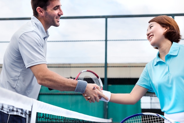 Tennis-Trainings-Trainer-Übungs-Athleten-aktives Konzept