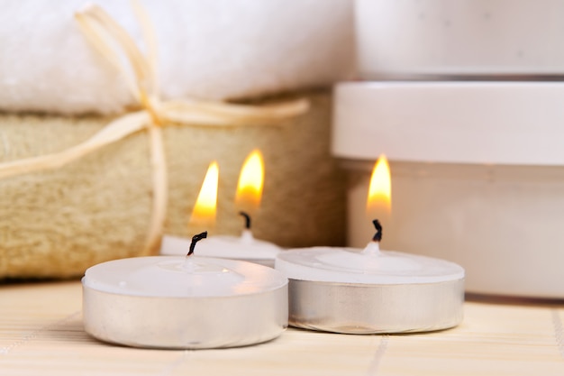 Terapia de spa: três velas acesas