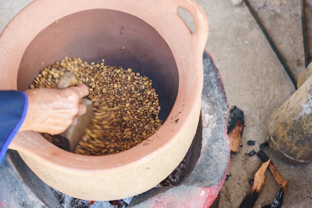 Tercer procesamiento del grano de café vintage