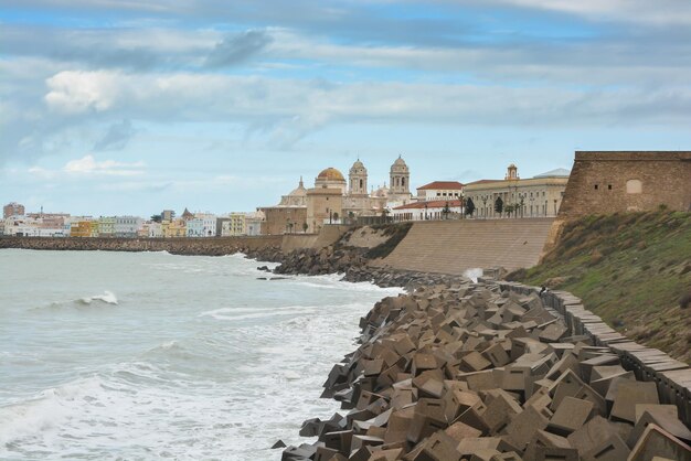 Terraplén en Cádiz