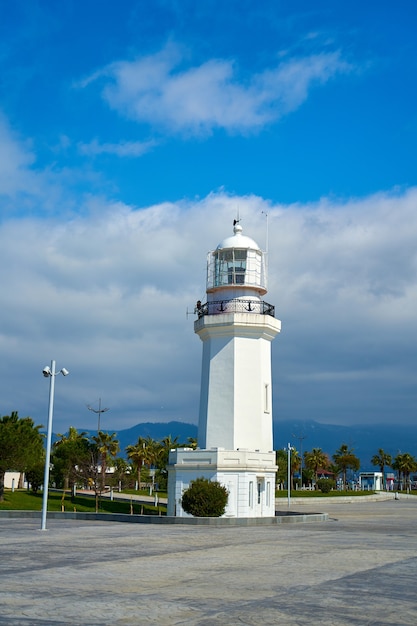 Terraplén de la ciudad del mar. Torre del faro