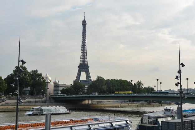 El terraplén del Sena en París