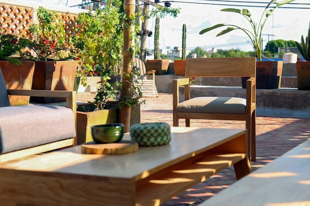 Terrasse Garten Städtischer neutraler Wohnraum im Freien Außenfoto Wohnzimmer im Freien mit Couch