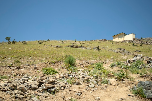 Terreno caliente en la estepa montañosa