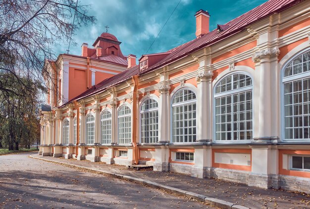 Foto territorio de alexander nevsky lavra vista del edificio del norte de prosphora, san petersburgo, rusia